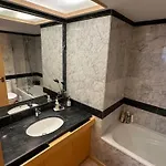 1 Bedroom With A Pool - 5 Min Carcavelos Beach Surf - Lisbon Train 15 Min *