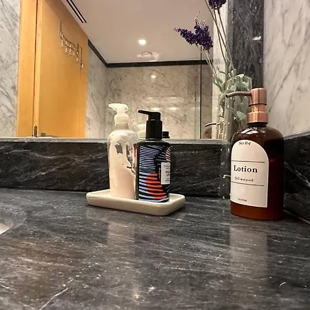 Apartamento Beachfront With A Pool-